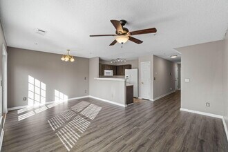 266 Swaying Pine Ct in Crestview, FL - Building Photo - Building Photo