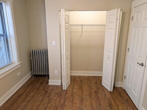 2057 W Arthur Ave, Unit 1 in Chicago, IL - Building Photo - Building Photo