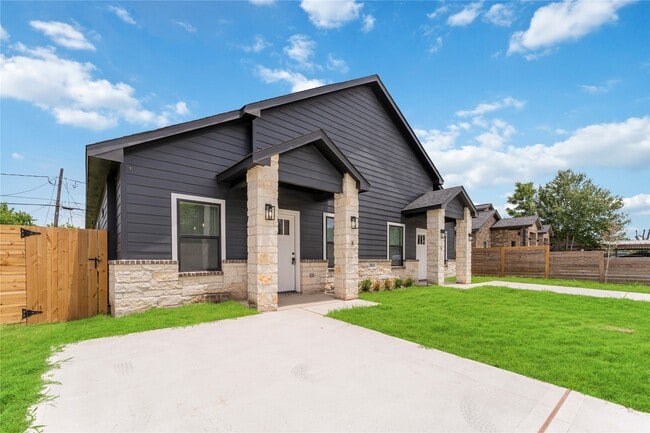 5815 Doolittle Blvd in Houston, TX - Building Photo - Building Photo