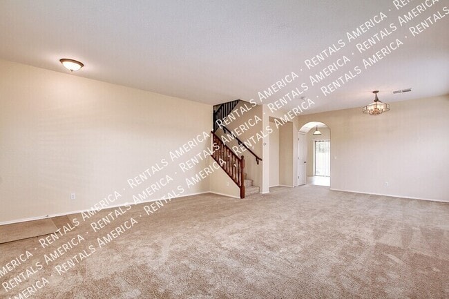 935 E Blue Spruce Ln in Gilbert, AZ - Foto de edificio - Building Photo