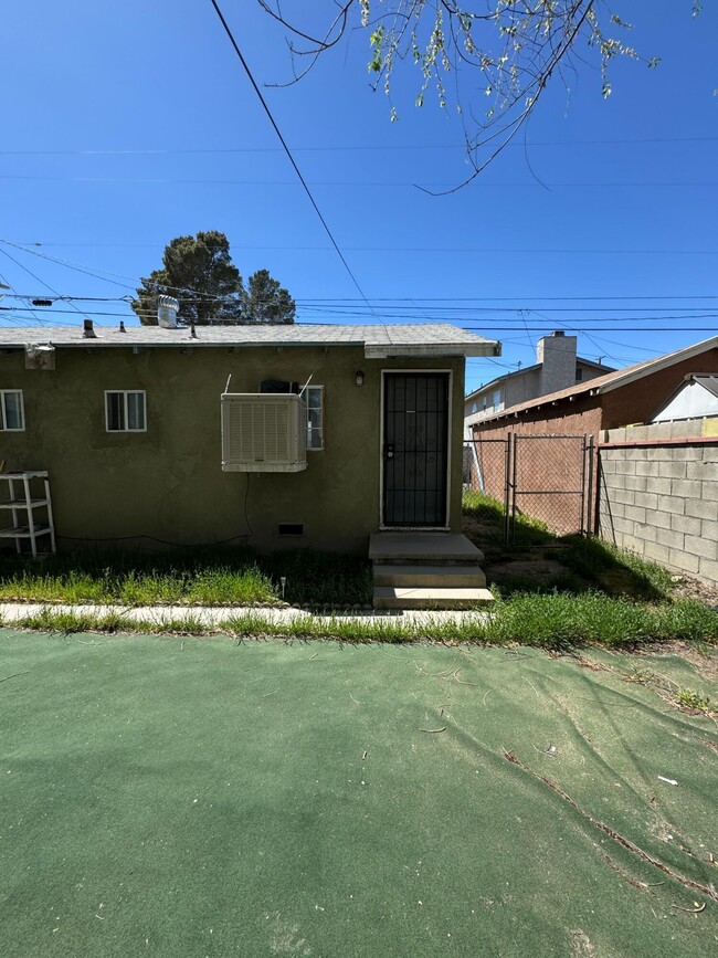 44539 Fig Ave in Lancaster, CA - Building Photo - Building Photo
