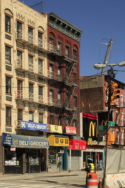 1869 Second Ave in New York, NY - Building Photo