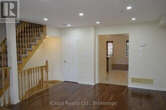 319 Aspendale Cres in Mississauga, ON - Building Photo - Building Photo