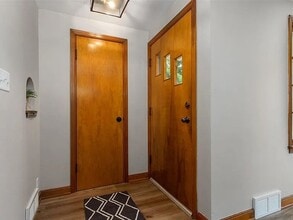 1316 W Rogers Ave in Appleton, WI - Building Photo - Building Photo
