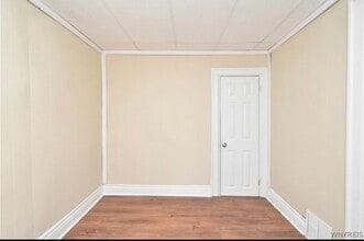 28 Red Jacket Pky, Unit #2 in Buffalo, NY - Building Photo - Building Photo