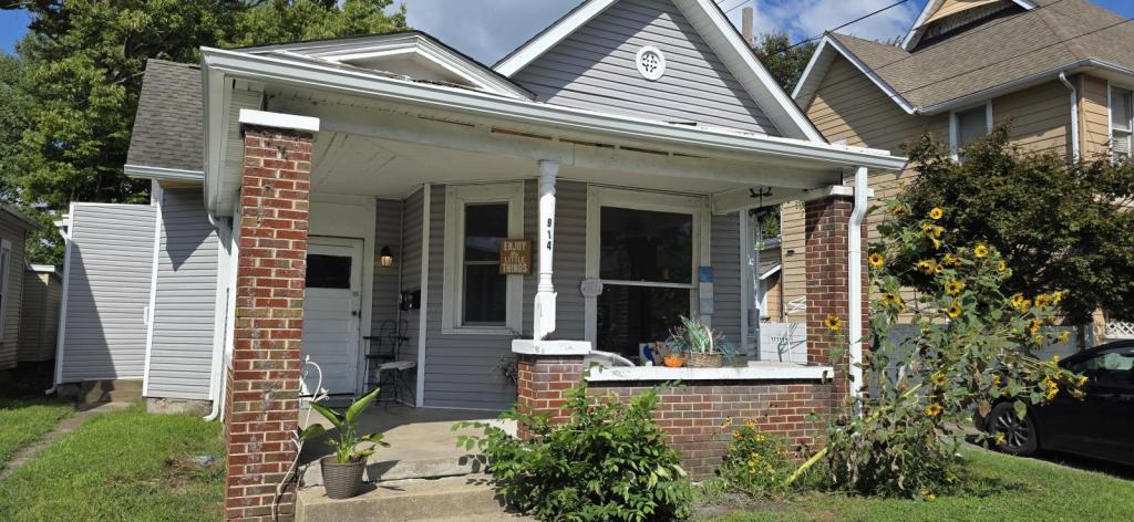 914 Chestnut St in Columbus, IN - Building Photo