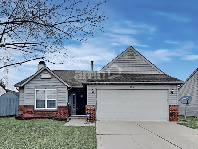 property at 6652 Decatur Commons