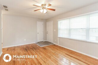 11423 Palmer Ave in Kansas City, MO - Building Photo - Building Photo