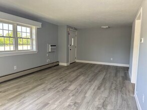 56 Westville Rd in Plaistow, NH - Building Photo - Building Photo