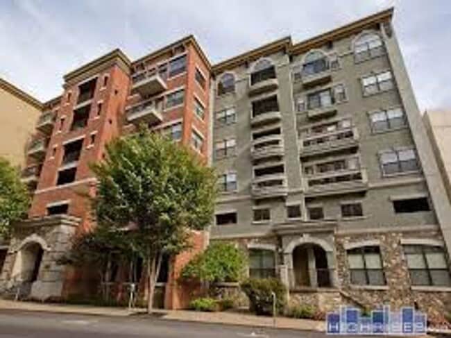 1803 Broadway in Nashville, TN - Building Photo - Building Photo