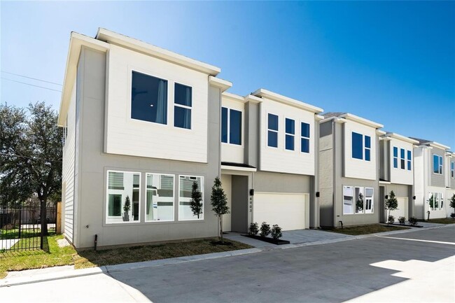 property at 8910 Knl Br Dr