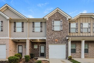 1950 Old Dogwood in Jonesboro, GA - Building Photo
