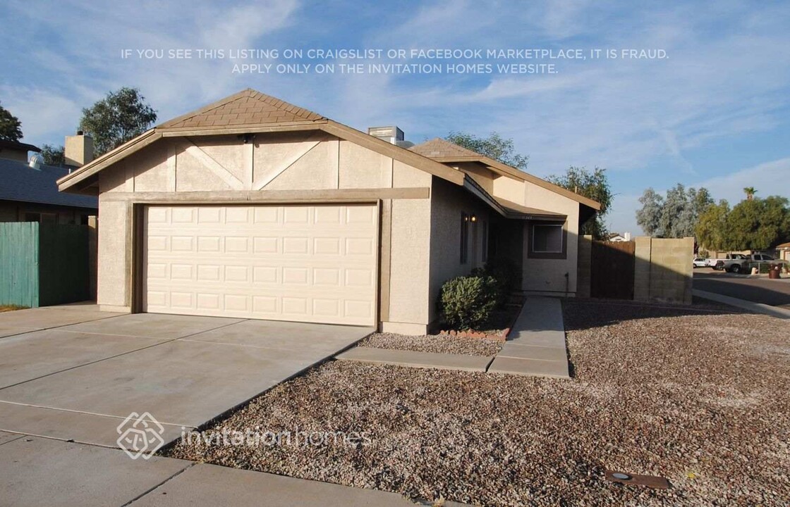 11324 N 81st Dr in Peoria, AZ - Foto de edificio