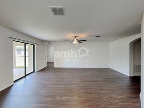 14411 Alistar Manor Dr in Wimauma, FL - Building Photo - Building Photo