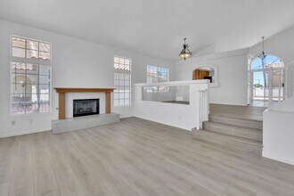 3544 Mountain Valley Dr in Las Vegas, NV - Building Photo - Building Photo