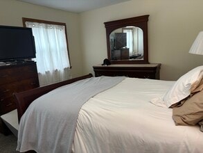 8 Nassau Ct in Reading, PA - Foto de edificio - Building Photo