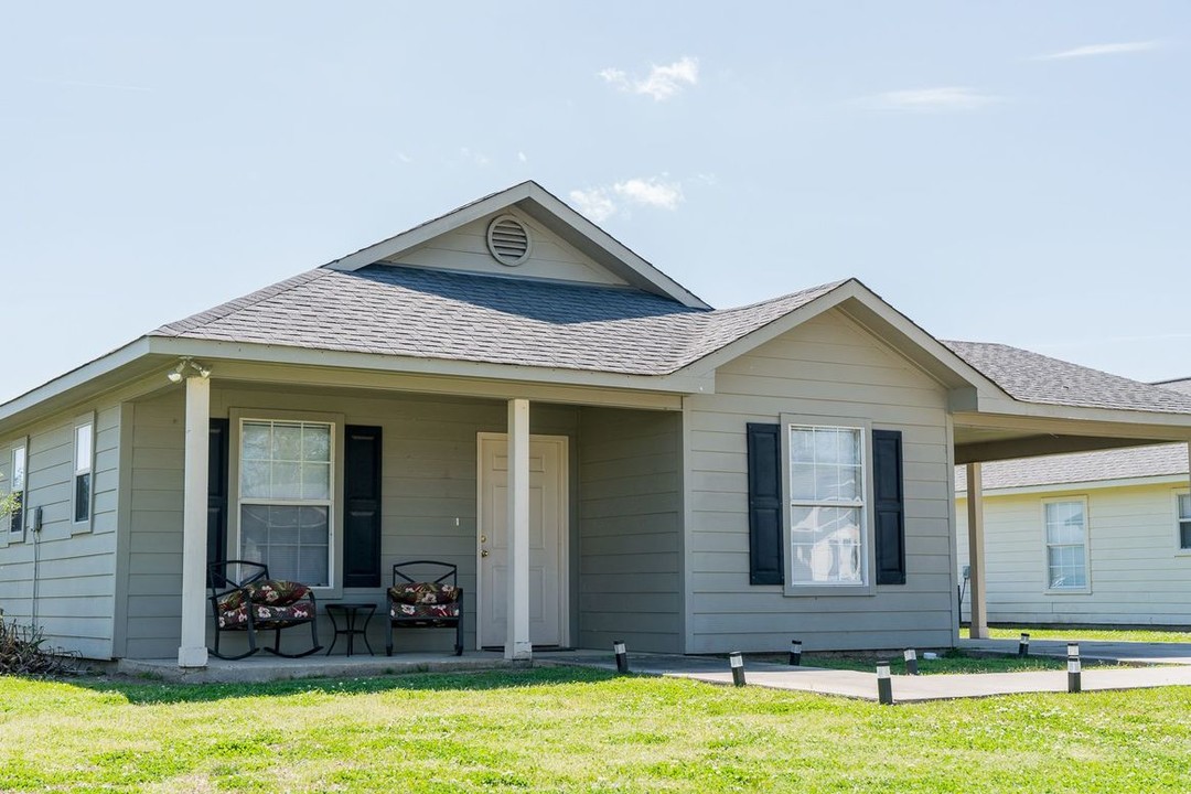 Cotton Bayou Estates in Monroe, LA - Building Photo