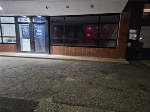 602 WARWICK Ave in Warwick, RI - Foto de edificio - Building Photo