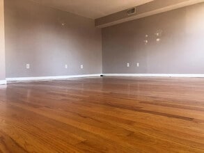 25 Valley Rd in Montclair, NJ - Building Photo - Building Photo