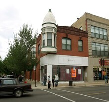 Lakeview Lofts in Chicago, IL - Building Photo