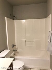 900 Shadowhill St photo'