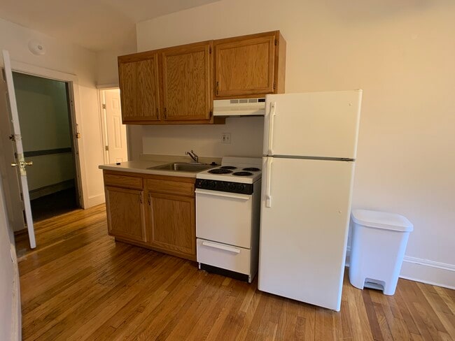 22 Chiswick Rd, Unit 11