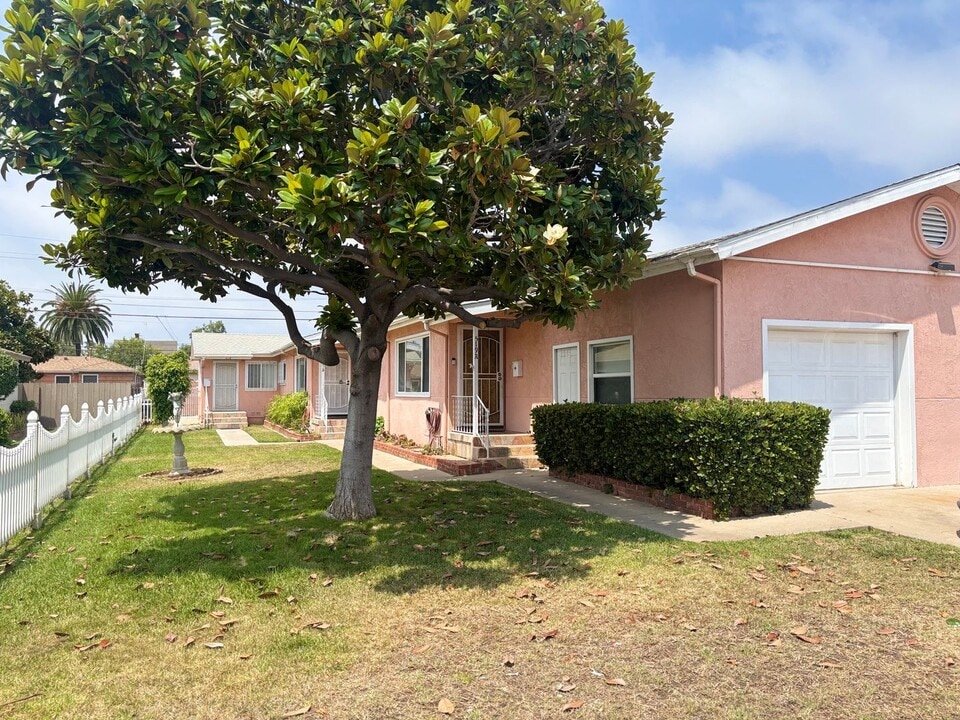 519 Center St in Chula Vista, CA - Building Photo