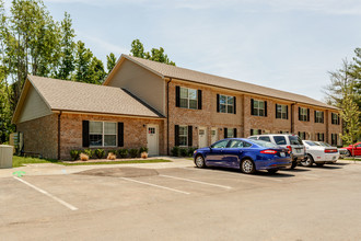 Northpark Commons in Clarksville, TN - Foto de edificio - Building Photo