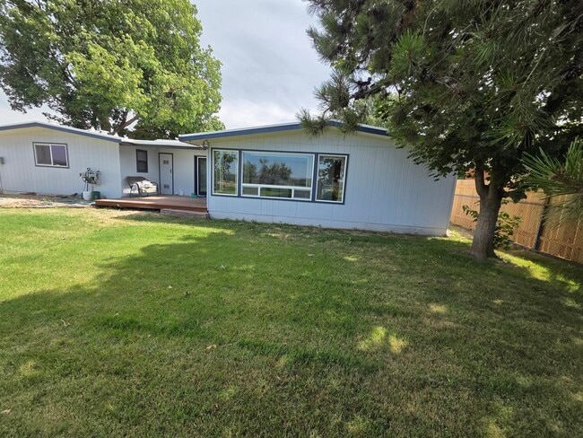 property at 2215 Terrace Dr