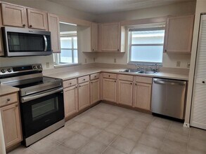 9265 SW 92nd Place Rd in Ocala, FL - Building Photo - Building Photo