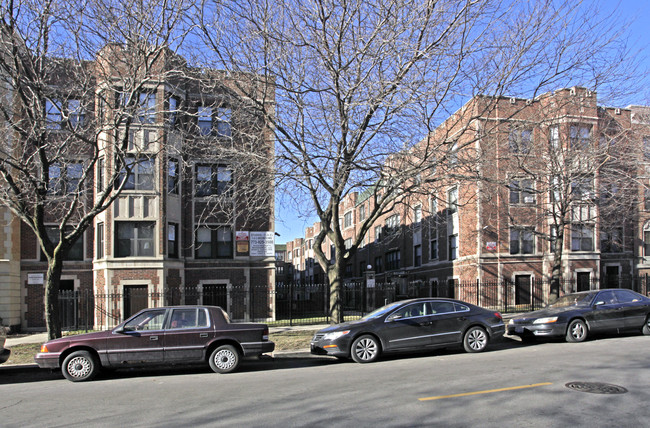 Drexel Apartments in Chicago, IL - Building Photo - Building Photo