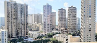 1848 Kahakai Dr in Honolulu, HI - Building Photo