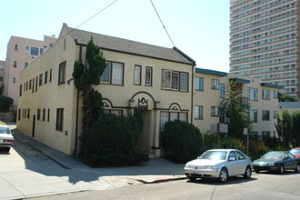 72 Vernon St in Oakland, CA - Building Photo - Building Photo