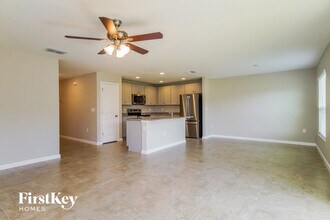 107 Southern Breeze Lp in Winter Haven, FL - Building Photo - Building Photo