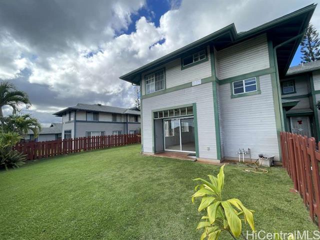 95-1054-1054 Kuauli St in Mililani, HI - Foto de edificio