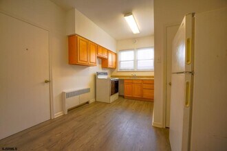 16 N Sacramento Ave in Ventnor City, NJ - Building Photo - Building Photo