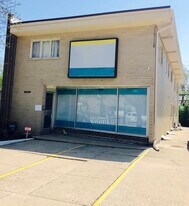 3909 Howard St, Unit 101 in Skokie, IL - Building Photo