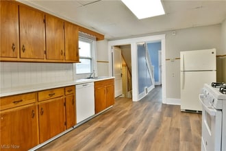 2785 Deforest Rd SE in Warren, OH - Building Photo - Building Photo