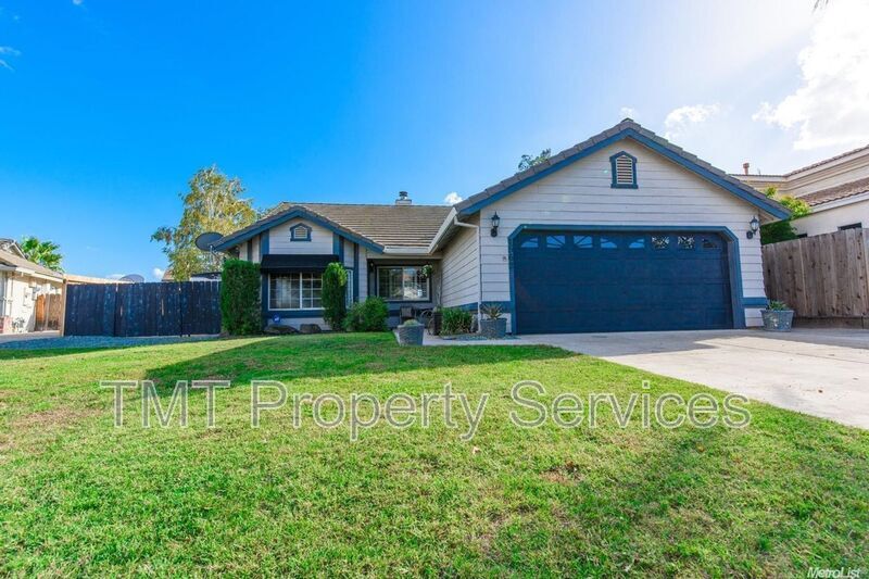 1562 Marino Ct in Manteca, CA - Building Photo