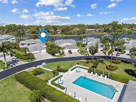 153 Bristol Ln in Naples, FL - Building Photo