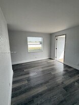 2880 SW 1st St in Fort Lauderdale, FL - Building Photo