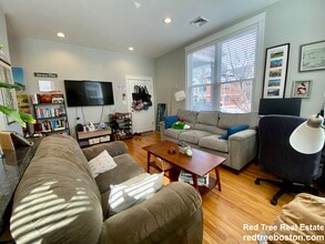 408 S Huntington Ave, Unit 1 in Boston, MA - Building Photo - Building Photo