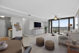 3288 Page Ave in Virginia Beach, VA - Building Photo