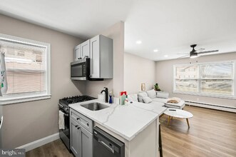 21 W 7th St, Unit B in Media, PA - Building Photo - Building Photo