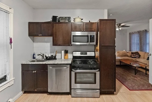 225 E Eagle St, Unit 2 in Boston, MA - Building Photo - Building Photo