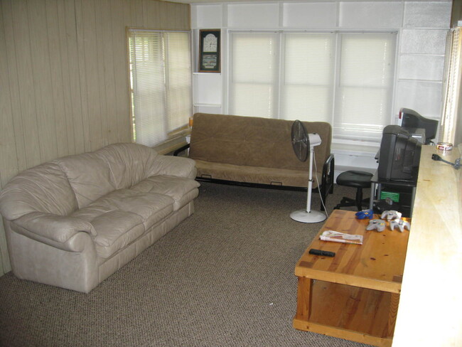 3101 Lincoln Way in Ames, IA - Building Photo - Building Photo