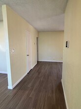 6065 California Ave in Long Beach, CA - Building Photo - Building Photo