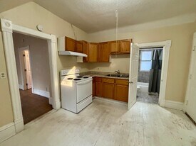 320 Augusta Ave SE in Willmar, MN - Building Photo