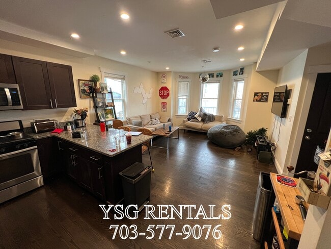 192 Hillside St, Unit 1