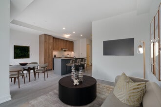 6 Red Squirrel Ln. in Richmond Hill, ON - Building Photo - Building Photo